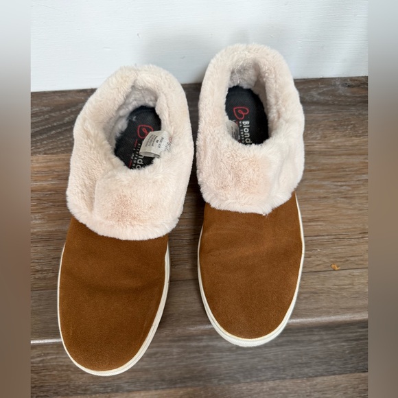 BLONDO Suri Tan WATERPROOF Faux Suede Slip On Shoe - Size 8 - Picture 11 of 13